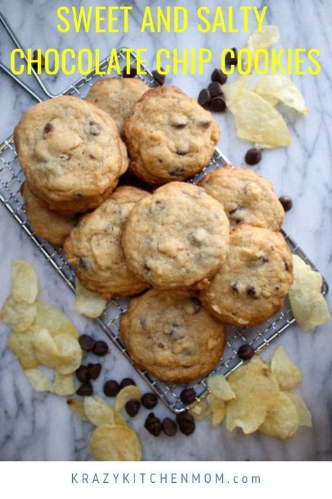 My Sweet and Salty Chocolate Chips Cookies have a secret ingredient. Since I cannot keep a secret, I'll tell you right away - potato chips! Salty Chocolate Chip Cookies, Recipe Chocolate Chip Cookies, Spanish Hot Chocolate, Chocolate Chips Cookies, Cookie Exchange, Secret Ingredient, Big Wedding, Unique Recipes, Sweet And Salty