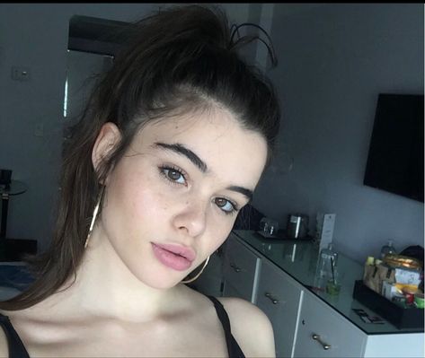 Teen barbie ferreira Euphoria Kat Barbie Ferreira Aesthetic, Barbara Ferreira, Barbie Ferreira, Cindy Kimberly, Progress Pictures, Girl Crush, Night In, Last Night, American Girl