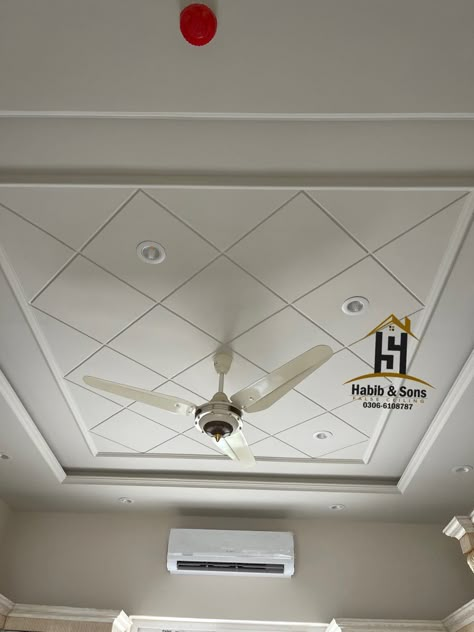 Simple Dinning Ceiling Design, False Ceiling Design For Bedroom With Fan, Gypsum False Ceiling For Hall Modern, Kitchen Pop Roof Design, New Fall Ceiling Design For Bedroom, Kitchen Pop Design Simple, Pop Work On Wall, Cilling Design Interiors Ceilings, Pop Design For Roof Simple Bedroom