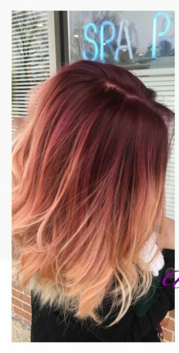 Colored Balyage Short Hair, Red Balayage Hair With Bangs, Strawberry Dyed Hair, Auburn Root Melt, Red And Blonde Hair Color Ombre, Dyed Shoulder Length Hair, Natural Red Hair Ombre, Red To Blonde Ombre Hair Short, Red Shadow Root Blonde