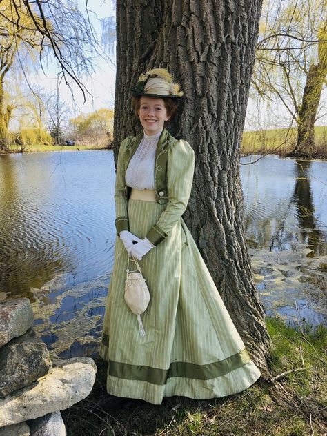 Anne With An E Outfits, Anne With An E Dress, Anne White, 1890s Fashion, Gilbert And Anne, Edwardian Dress, Anne With An E, Anne Shirley, Kindred Spirits