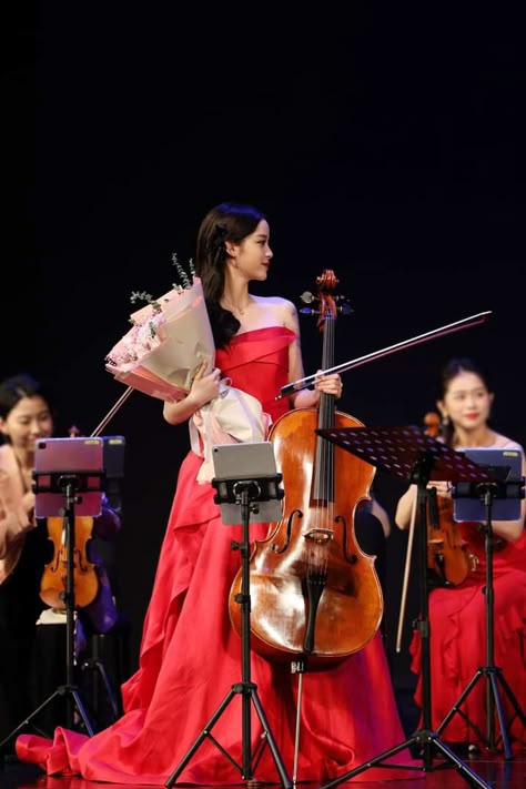 Performance Dresses Music, Cello Performance, Nana Ouyang, Music Collage, Concert Aesthetic, Cellos, Music School, Performance Dresses, Star Cast