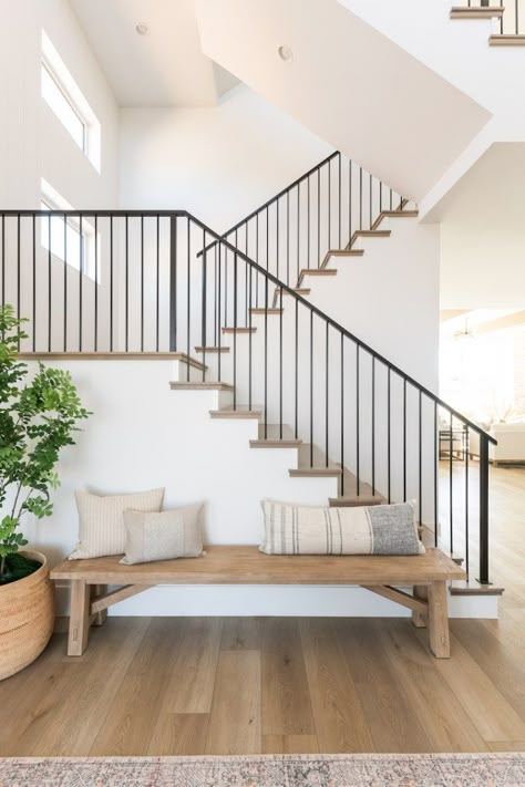 Entryway Stairs, House Staircase, Becki Owens, Stair Case, Interior Stairs, Modern Staircase, House Stairs, Staircase Design, Stairs Design