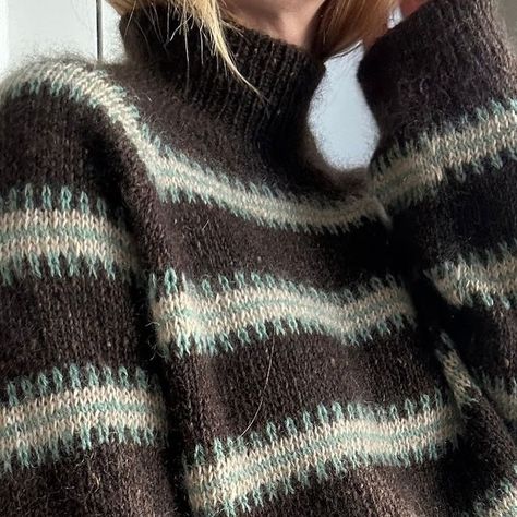 Louise Rasmussen on Instagram: "norma sweater. 
so many norma sweaters on your needles these days. 
i really enjoy seeing all your beautiful and bold colour choices, and how much your personality shines through in the colour combinations. 
to get to do the ‘canvas’ for your projects is such a pleasure. 

yarn and colours:
tweed, col. chocolate and silk mohair, col. 34.
tvinni, col. 26 and silk mohair, col. 67.
tweed, col. sand and silk mohair, col. 6. 
all from @isageryarn 

pattern available at 
www.myfavouritethings-knitwear.com
.
.
.
.
.
.
.
#knitweardesign #strik #nevernotknitting #knittingismyyoga #knityourstyle #knitknitknit #scandinavianliving #knittedsweater #knitspiration #nordicknitting #strikkeinspo #knittersofinstagram #danskhåndværk #strikkeinspo #nordicknitting #egostrikk #eg Norma Sweater, Scandinavian Living, Colour Combinations, Knitwear Design, Sweater Pattern, Knitting Inspiration, Your Beautiful, Color Choices, Bold Colors