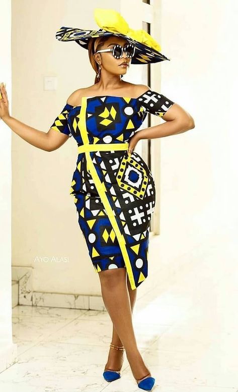 Kitenge Dress Designs Unique, Kitenge Dress Designs, Kitenge Dress, Ankara Short, Trendy Ankara Styles, Ankara Dress Styles, Short African Dresses, African Dresses Modern, Ankara Fashion