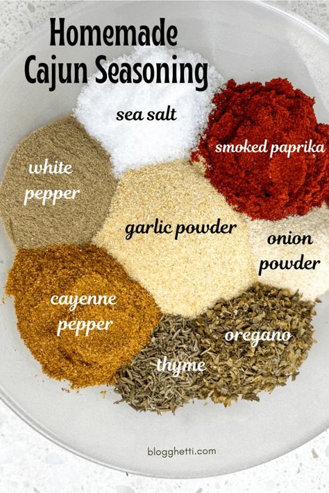 Cajun Seasoning Recipe, Chicken Seasoning Recipes, Cajun Seasoning Mix, Dinner Paleo, Cajun Spice Mix, Homemade Seasoning, Homemade Cajun Seasoning, Cajun Spice, Dry Rubs