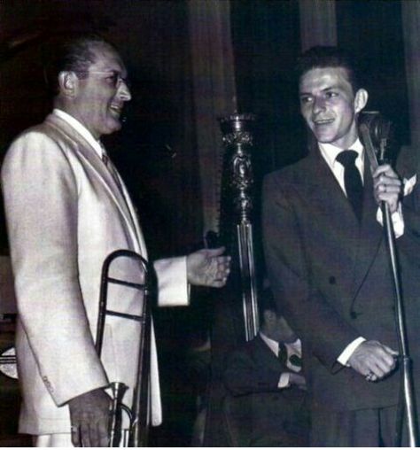 Frank Sinatra and Glenn Miller Tommy Dorsey, American Songs, Glenn Miller, Swing Dancing, Jazz Musicians, Jazz Blues, Big Band, Frank Sinatra, Trombone