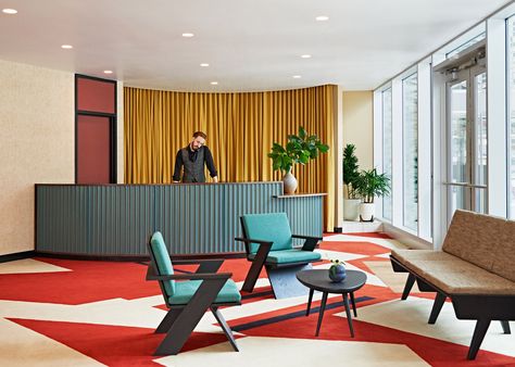 The Durham North Carolina hotel by Commune Mid Century Modern Office, Hotel Reception, Vintage Style Decorating, Hotel Project, Interior Renovation, Hotel Interiors, Modern Hotel, Design Del Prodotto, Hotel Interior