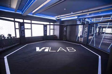 vilab gym&fitness Vr Arcade, Mma Gym, Houses Exterior, Gym Interior, Gym Ideas, Health Club, Fitness Sport, Black Business, Dream House Exterior