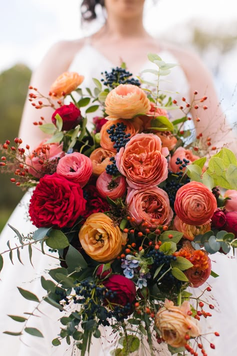 Spanish Wedding Florals, Tiny Wedding, Jewel Tone Wedding, Fall Wedding Bouquets, Fall Wedding Flowers, Theme Color, Wedding Vibes, Deco Floral, Bouquet Of Flowers