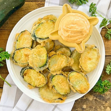 Got Zucchini Make This Crispy Beer Battered Zucchini Beer Batter Zucchini Recipe, Garlic Mayo Aioli, Beer Battered Zucchini, Battered Zucchini, Copycat Drink Recipes, Velveeta Recipes, Crispy Zucchini, Campbells Soup Recipes, Healthy Egg Recipes