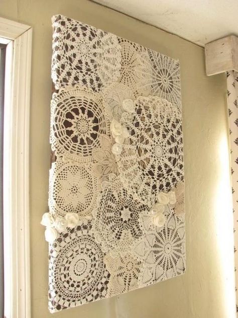 Doily Art, Doilies Crafts, Vintage Doilies, Lace Crafts, Shabby Chic Decor, Vintage Buttons, Crochet Doilies, Chic Decor, Vintage Linens