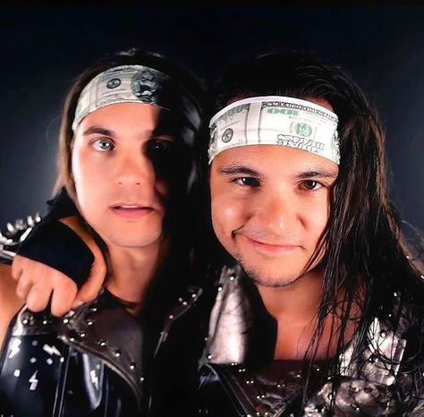 Aew Wrestlers, The Young Bucks, Matt Jackson, Young Bucks, Kissy Face, Wwe, Pinterest Likes, Wrestling, Quick Saves