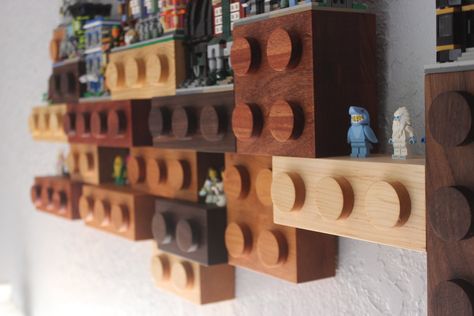 Lego Shelf Display, Lego Display Shelf, Lego Shelves, Lego Shelf, Lego Display Ideas, Lego Room Decor, Brick Shelves, Lego Bedroom, Lego Decorations