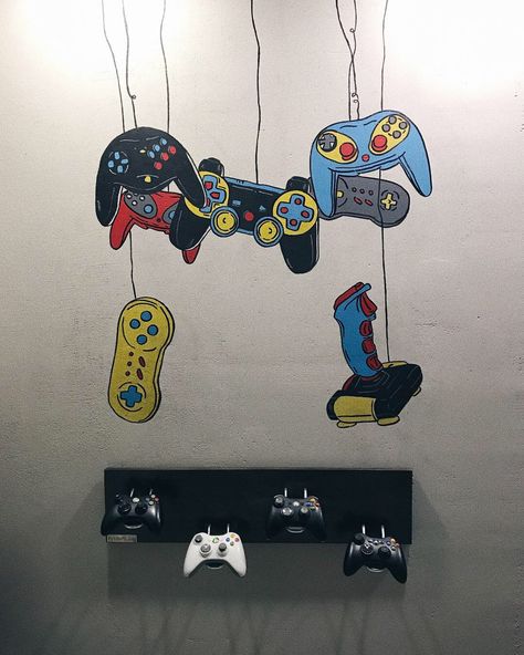 Gaming Wall Painting Ideas, Playstation Painting, Wall Sketch, Gaming Painting, Games Pictures, Face Challenge, Thesis Ideas, Wall Drawings, Graffiti I