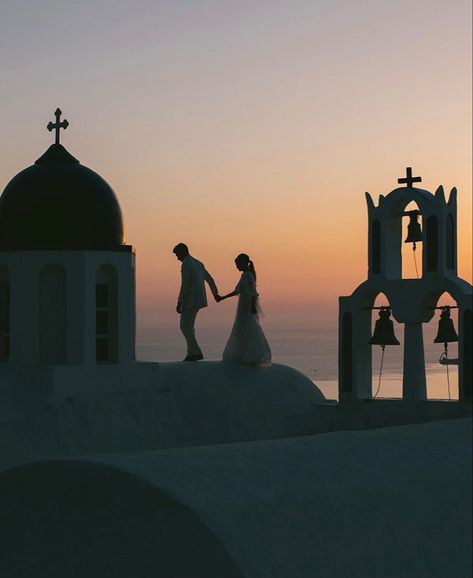 Greek Wedding Photography, Greek Elopement, Santorini Elopement, Jeweled Wedding Dress, White Wedding Photography, Greek Wedding, Black White Wedding, Wedding Picture, 2025 Vision