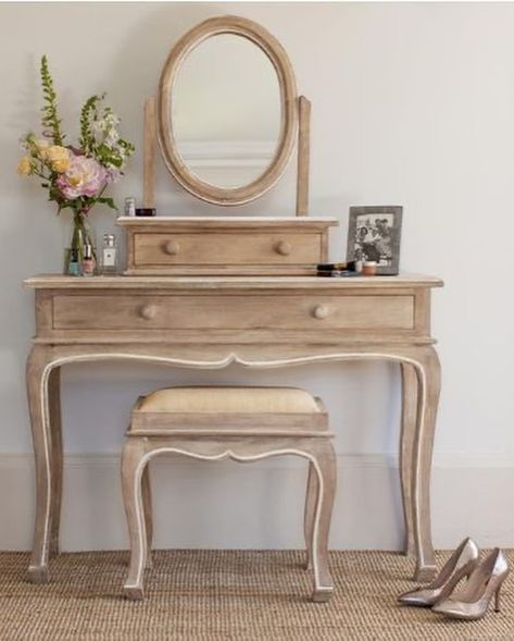 Wide Cabinet, Girl Dresser, Crockery Unit, Dresser Table, Wooden Console Table, Wooden Console, Wooden Dresser, Carved Furniture, Dressing Table Set