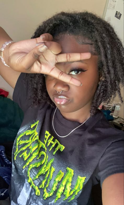 Female Dreadlocks Styles, Cute Dreads, Bare Beauty, Short Locs Hairstyles, Dreadlock Styles, Pretty Hair Color, 4c Hairstyles, Dreadlock Hairstyles, Hair Life