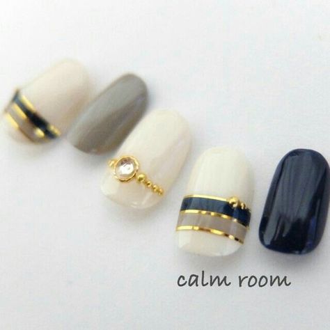 Calm Room, Japan Nail, Paris Nails, Unghie Nail Art, Diy Designs, Japanese Nail Art, Edgy Nails, Striped Nails, Japanese Nails