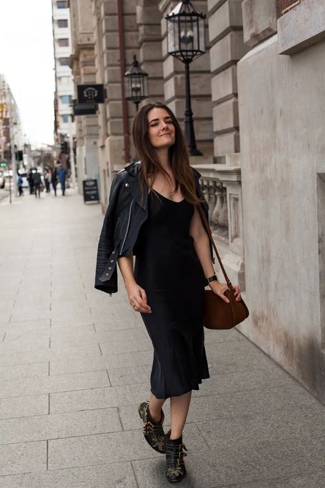 HOW TO ELEVATE A BLACK SLIP DRESS - Inspiring Wit Slip Dress With Boots, Black Slip Dress Outfit, Slip Dress Outfit, 20s Style, Slip Dress Black, Velvet Slip Dress, 20s Fashion, Black Slip Dress, Black Sneakers