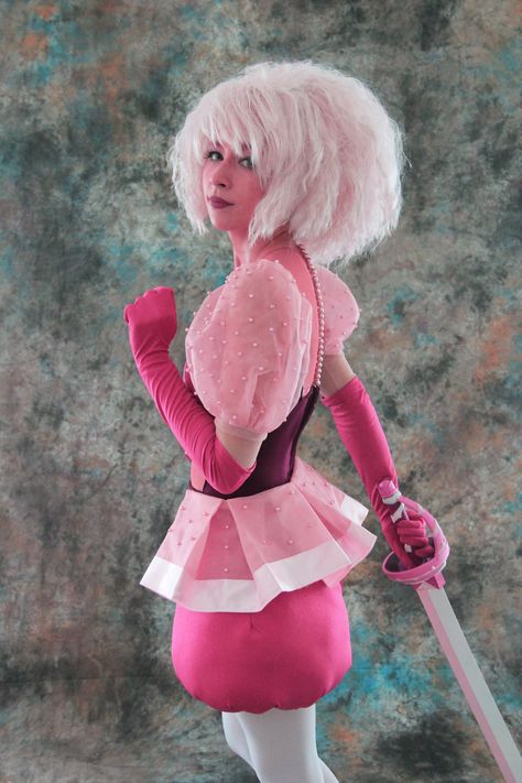 Pink Diamond cosplay Steven Universe Pink Diamond Cosplay, Su Cosplay, Steven Universe Cosplay, Pink Diamond Steven Universe, Cosplay Tutorial, Inspired Makeup, Pink Diamond, Costume Design, Steven Universe