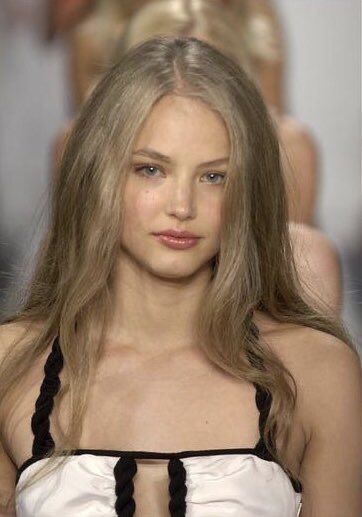 No Make Up Make Up Look, Ruslana Korshunova, Sherilyn Fenn, Amanda Seyfried, Irina Shayk, Dark Blonde, Natalie Portman, Ash Blonde, Adriana Lima