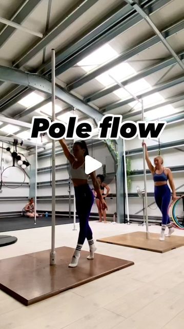 Urban Aerial✌🏼️🖤 on Instagram: "✨POLE FLOW✨ Our little Beyoncé routine were going to be going over in classes soon  ~ ~ ~ ~ ~ #poleflow #pdflow #poleroutine #polefitness #poledance #pole" Pole Dancing Class Outfit, Pole Moves Beginner, Pole Dancing Outfits, Pole Flow, Pole Fitness Beginner, Pole Fitness Inspiration, Pole Moves, Class Outfit, Pole Fitness