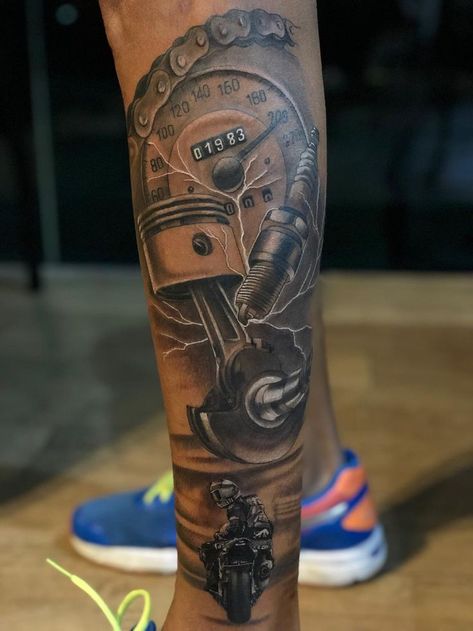 Tatoo moto perna | Tatuagens de carros, Tatuagem motocross, Tattoo de moto Motocross Tattoo, Piston Tattoo, Clock Tattoo Sleeve, Natur Tattoo Arm, Biomech Tattoo, Engine Tattoo, Gear Tattoo, Harley Tattoos, Mechanic Tattoo