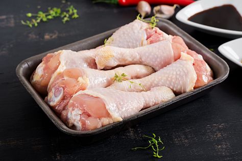 Uncooked Chicken, Chicken Nutrition Facts, Cooked Chicken Temperature, Georgian Cuisine, Raw Chicken Breast, Fried Chicken Breast, Raw Chicken, Chicken Meat, Cooked Chicken