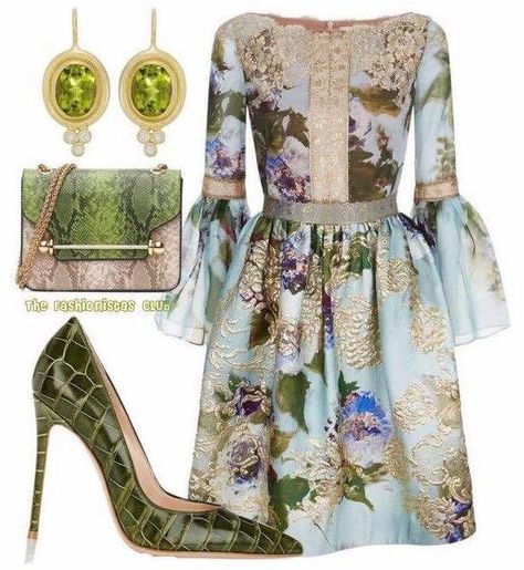 Marie Antoinette modern day look Marie Antoinette Aesthetic, Marie Antoinette Style, Fashion Atelier, Aesthetic Wardrobe, Rococo Fashion, Fashion Modest, Lady Boss, Royal Outfits, Formal Style