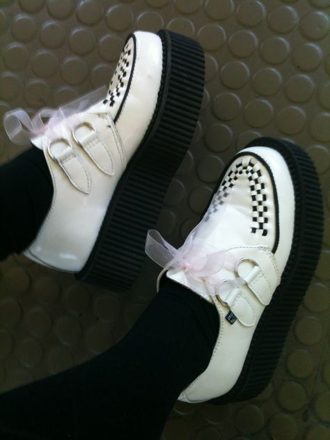 TUK White Creepers, Shoe Ideas, All Stars Converse, Psychobilly, Creepers, Dr. Martens, Wedding Shoes, Chelsea Boots, Combat Boots