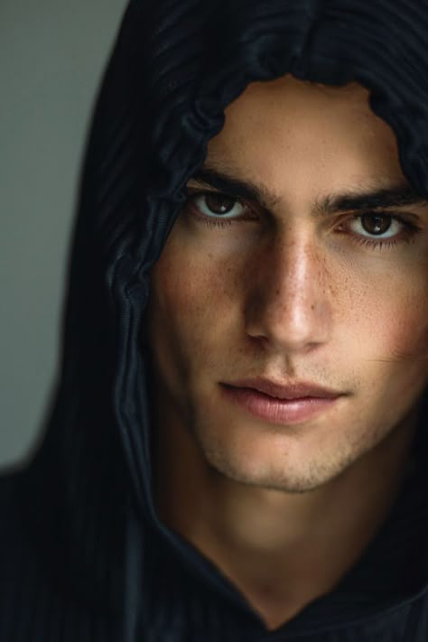 Corrado Martini Model, Corrado Martini, Seth Capella, Guys With Green Eyes, Male Art Model, Character Inspiration Male, Court Of Thorns And Roses, Men Photography, Model Face