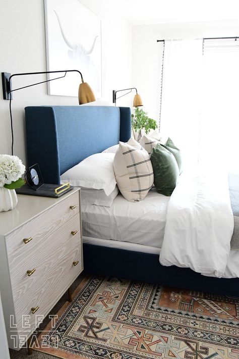 Bedroom With Blue Headboard, Blue Tufted Headboard Bedroom, Blue Bedframe Bedroom Ideas, Blue Bed Ideas, Blue Headboard Bedroom, La Bedroom, Tufted Headboard Bedroom, Blue Upholstered Bed, Houses Inside