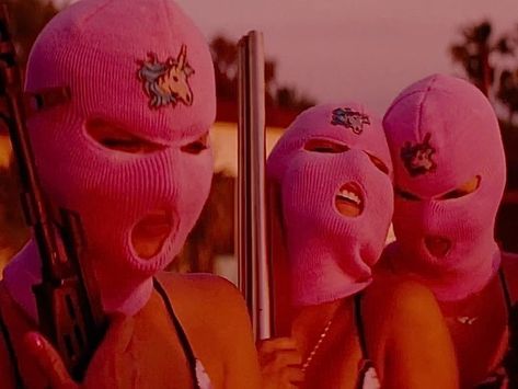 𝙣𝙖𝙩 🖤☻︎ on Instagram: “spring breakers. - #springbreakers #filmedit” Spring Breakers Costume, Harmony Korine, Spring Breakers, Septième Art, Mask Girl, White Trash, Bad Things Lyrics, Female Rappers, Bad News