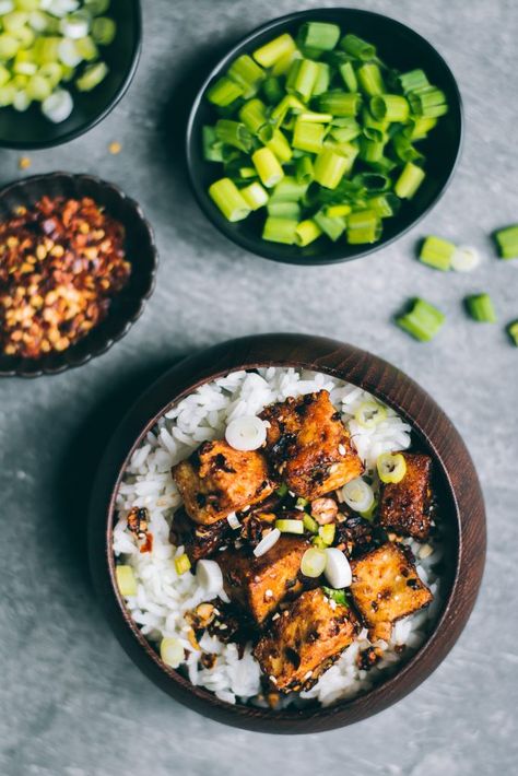 Crispy Chilli Garlic Tofu + Cookware Giveaway! - Love is in my Tummy Garlic Tofu, Pan Fried Tofu, Chilli Paste, Fried Tofu, Rice Grain, Bean Curd, Roasted Peanuts, Orange Cake, Noodle Bowls