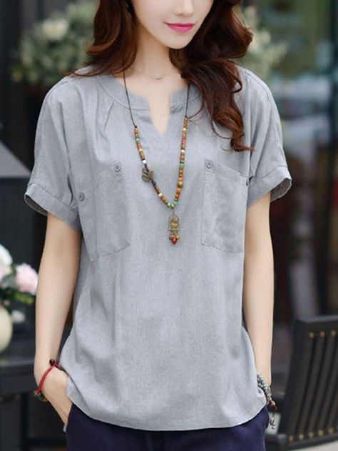 Shirt Design For Girls, Cotton Tops Designs, Pocket Blouse, New Blouse Designs, Linen Casual, Fashionista Clothes, V Neck Blouse, Fashion 2020, Ladies Tops Fashion