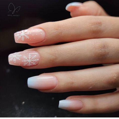 Xmas Nails Reindeer, Short Acrylic Nails Coffin Christmas, Short Acrylic Nails Ideas Christmas, Nude Snowflake Nails Acrylic, White Winter Nails Acrylic Short, Ombre Snowflake Nails Winter, Christmas Nails 2023 Coffin, Cute Almond Christmas Nails, Xmas Nails Coffin