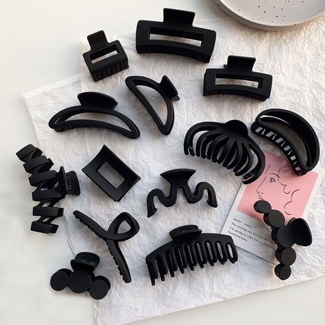 136.0KES 50% OFF|Hair Clips Women Claw Black Large | Korean Style Large Hair Clip - Korean Style Black - Aliexpress Black Clips For Hair, Clutcher Clip Aesthetic, Cute Hair Claw Clips, Claw Clips Aesthetic, Claw Clip Black, Cute Claw Clips, Black Jewelry Set, Hair Clip Black, Cheap Hair Accessories