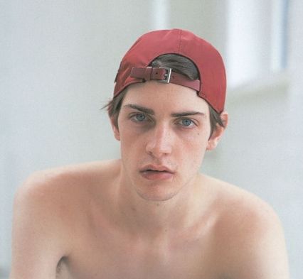 fint Cap Backwards, Backwards Hat, My Own Private Idaho, Planet Mercury, Forever Young, Photo Reference, Make Me Happy, Boy Fashion, Mens Fitness