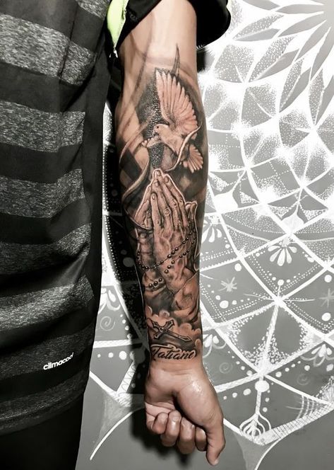 Praying hands and rosary beads tattoo ideas | www.otziapp.com Religious Tattoo Sleeves, Tattoo Fairy, Realistic Tattoo Sleeve, Tattoo Wrist, Forarm Tattoos, Cool Arm Tattoos, Forearm Sleeve Tattoos, Cool Forearm Tattoos, Jesus Tattoo