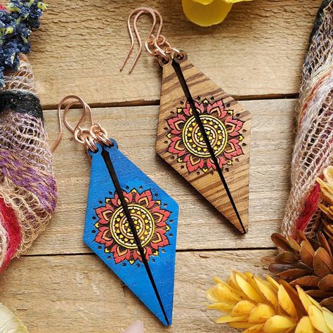 Hand Painted Earrings Wood, Indian Inspired Jewelry, Decoupage Jewelry, Wood Jewelery, Hand Painted Pendant, Mandala Earrings, Laser Cut Wood Crafts, Jewelry Wood, Laser Engraved Ideas