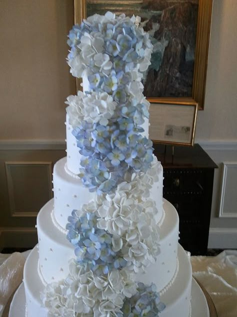 Sugar Hydrangea Cascade by Minette Rushing / Custom Cakes, via Flickr Wedding Cake Sky Blue, Sky Blue Wedding Cake, Wedding Cake Hydrangea, Cinderella Quinceanera, Classic Blue Wedding, Blue Wedding Cake, Wedding Flowers Hydrangea, Flowers Hydrangea, Wedding Cake Prices