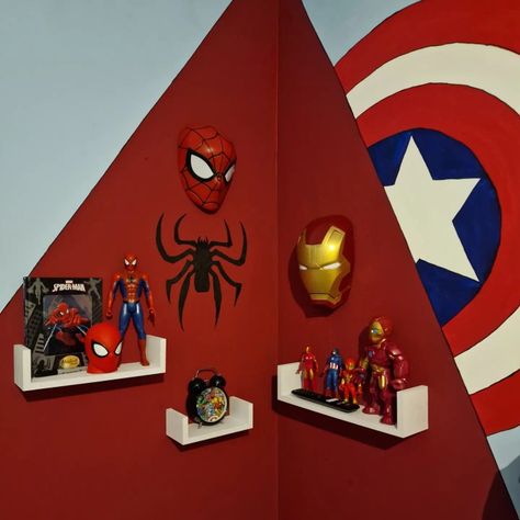 Captain America Bedroom, America Bedroom, Elsa And Spiderman, Avengers Bedroom, Shield Wall, Superhero Room, Captain America Shield, Boys Room, Boy's Room