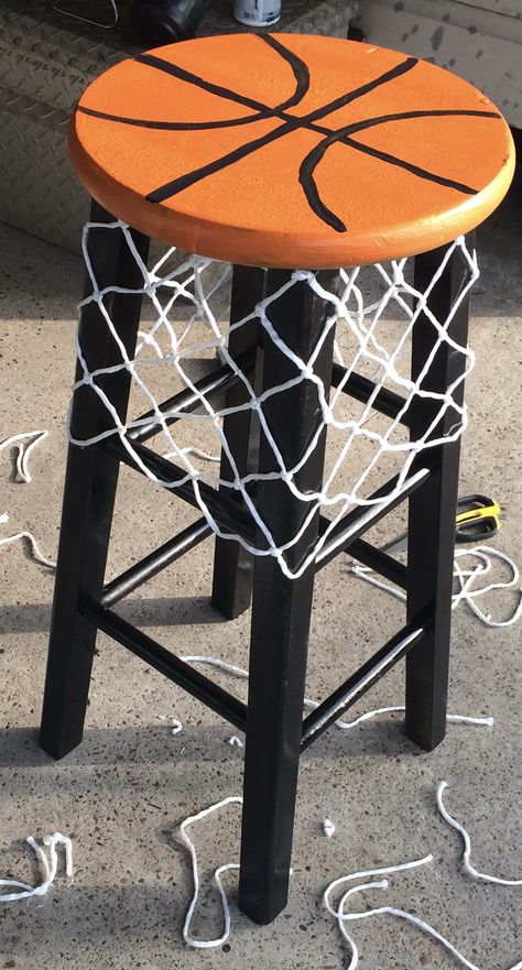 Basketball Diy Projects, Diy Basketball Room Decor, Basketball Aesthetic Room, Basketball Chair, Basketball Room Ideas, Basketball Decoration, Basketball Room Decor, Stool Diy, Basketball Decor