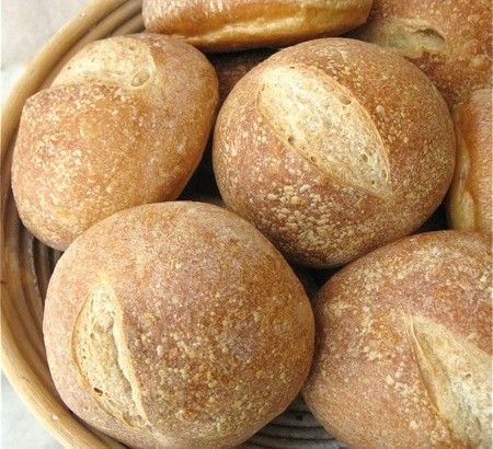 Brötchen (Crusty German Rolls) – German Culture Crusty Rolls, Hard Rolls, German Bread, Biscuit Rolls, King Arthur Flour, Bread Bun, Homemade Recipe, Bread Machine Recipes, Breakfast Breads