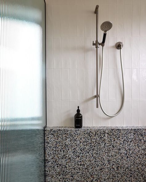 Shower niche vs. Shower shelf? A question I’m often asked! Is one better than the other? Both are great options for seamless storage. It really depends on the space available and if it works with your overall design. In this case we had the space to work in a tiled shelf, it was the perfect solution that worked for both the shower and bath and best of all we got to use more of that awesome terrazzo tile so it was a win win if you ask me!! 📸 @visual.spaces.nz Design Edit: @midastiles @til... Shower With Long Niche, Shower Shelf Ideas Built Ins, Tiled Shelf, Shower Niche Placement, Deep Sink Kitchen, Hexagon Tile Bathroom, Overall Design, Deep Sink, Pantry Room