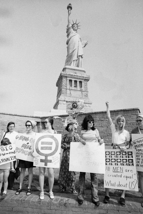 Statue Liberty, Internet Games, Independent Woman, The Statue Of Liberty, Rock N’roll, Women's Rights, Women’s Rights, Planned Parenthood, Equal Rights