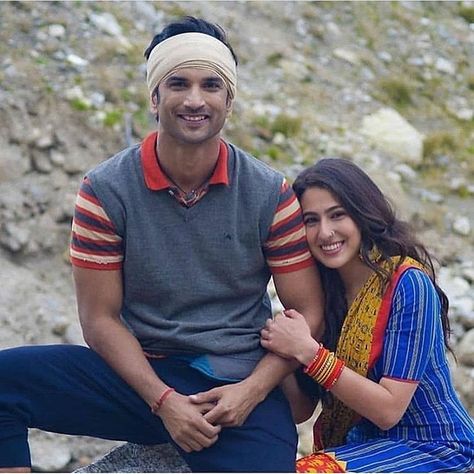 Kedarnath Movie, Tech Website, Pure Soul, Mahakal Shiva, Sushant Singh Rajput, Throwback Pictures, Saif Ali Khan, Bollywood Outfits, Happy Photos