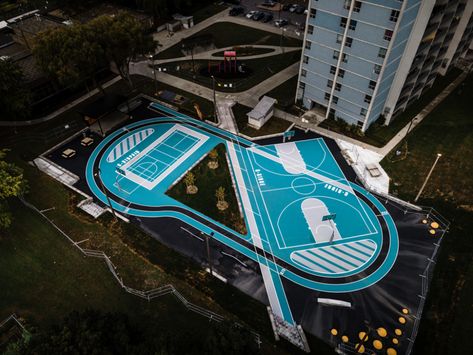 Outdoor Sports Court, Outdoor Basketball Court, Award Of Excellence, Basketball Courts, Sport Park, Community Housing, Sport Court, Playground Design, Art Science