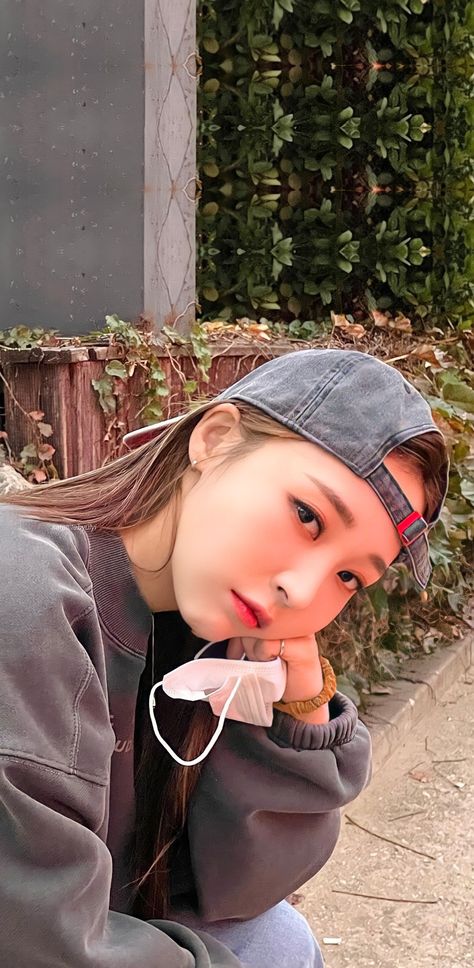 wallpapers ; aesthetic ; moonbyul ; moon byulyi Moonbyul Girlfriend Material, Girlfriend Material Wallpaper, Mamamoo Moonbyul Wallpaper, Moonbyul Wallpaper, Mamamoo Wallpaper, Moonbyul Mamamoo, Mamamoo Moonbyul, Girlfriend Material, Kpop Wallpaper